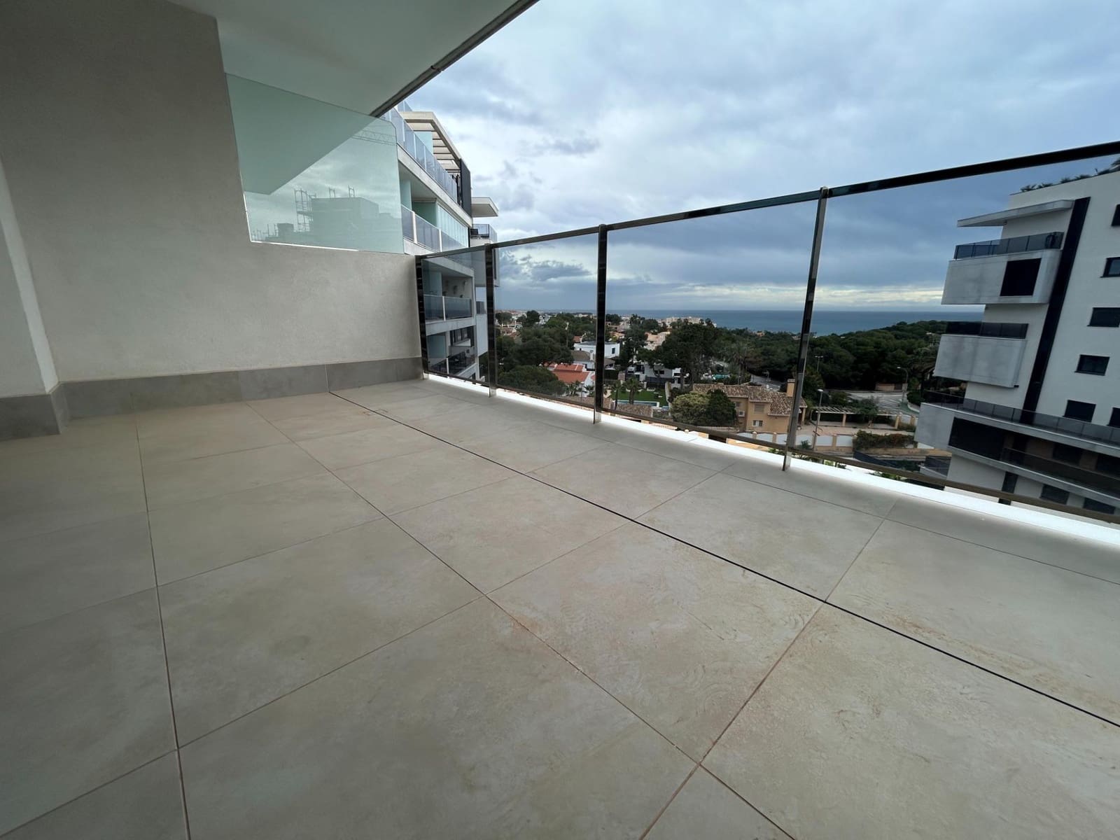 2 bedroom Apartment for sale in Dehesa de Campoamor with pool - € 350,000 (Ref: 9860458)