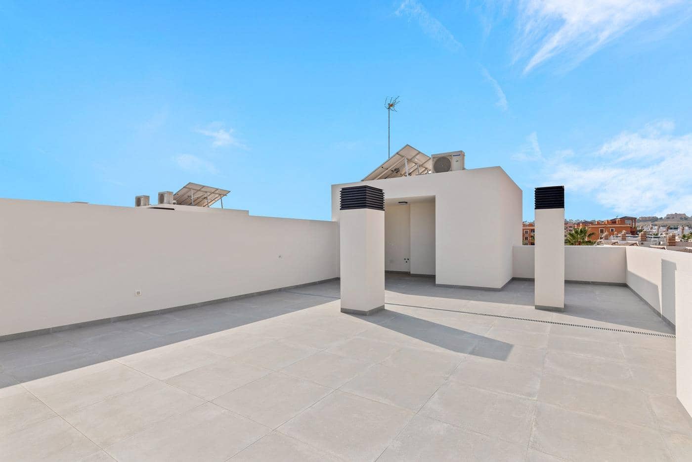 2 slaapkamer Penthouse te koop in Orihuela Costa met zwembad - € 325.000 (Ref: 9860464)