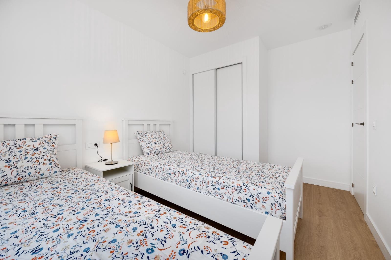 2 slaapkamer Penthouse te koop in Orihuela Costa met zwembad - € 325.000 (Ref: 9860464)