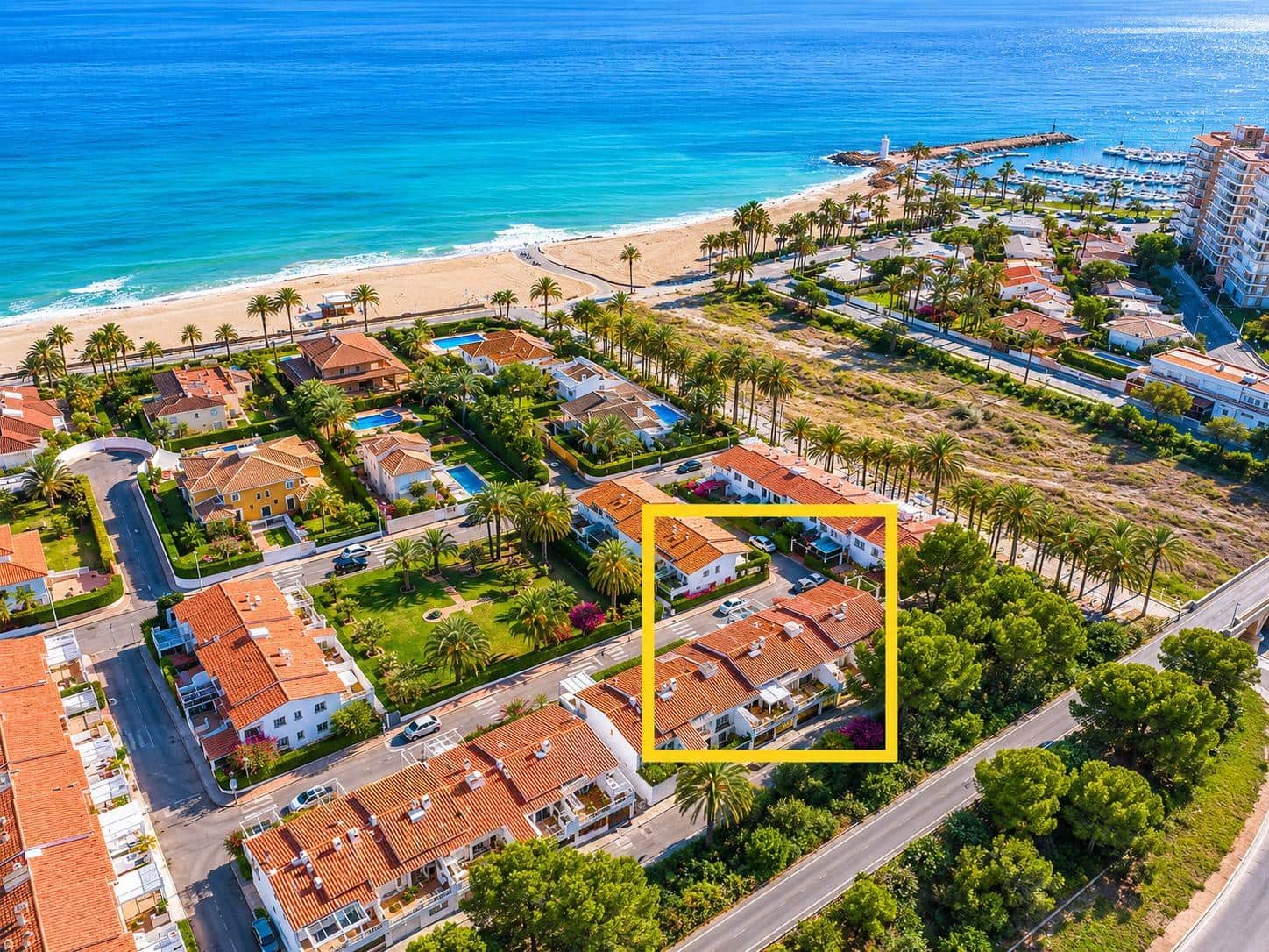 4 soverom Rekkehus til salgs i Dehesa de Campoamor med garasje - € 425 000 (Ref: 9860465)
