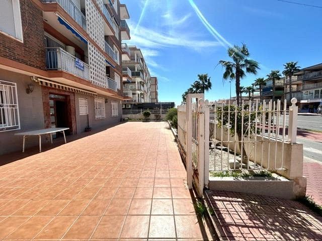 3 sovrum Lägenhet till salu i Torrevieja - 277 000 € (Ref: 9860479)