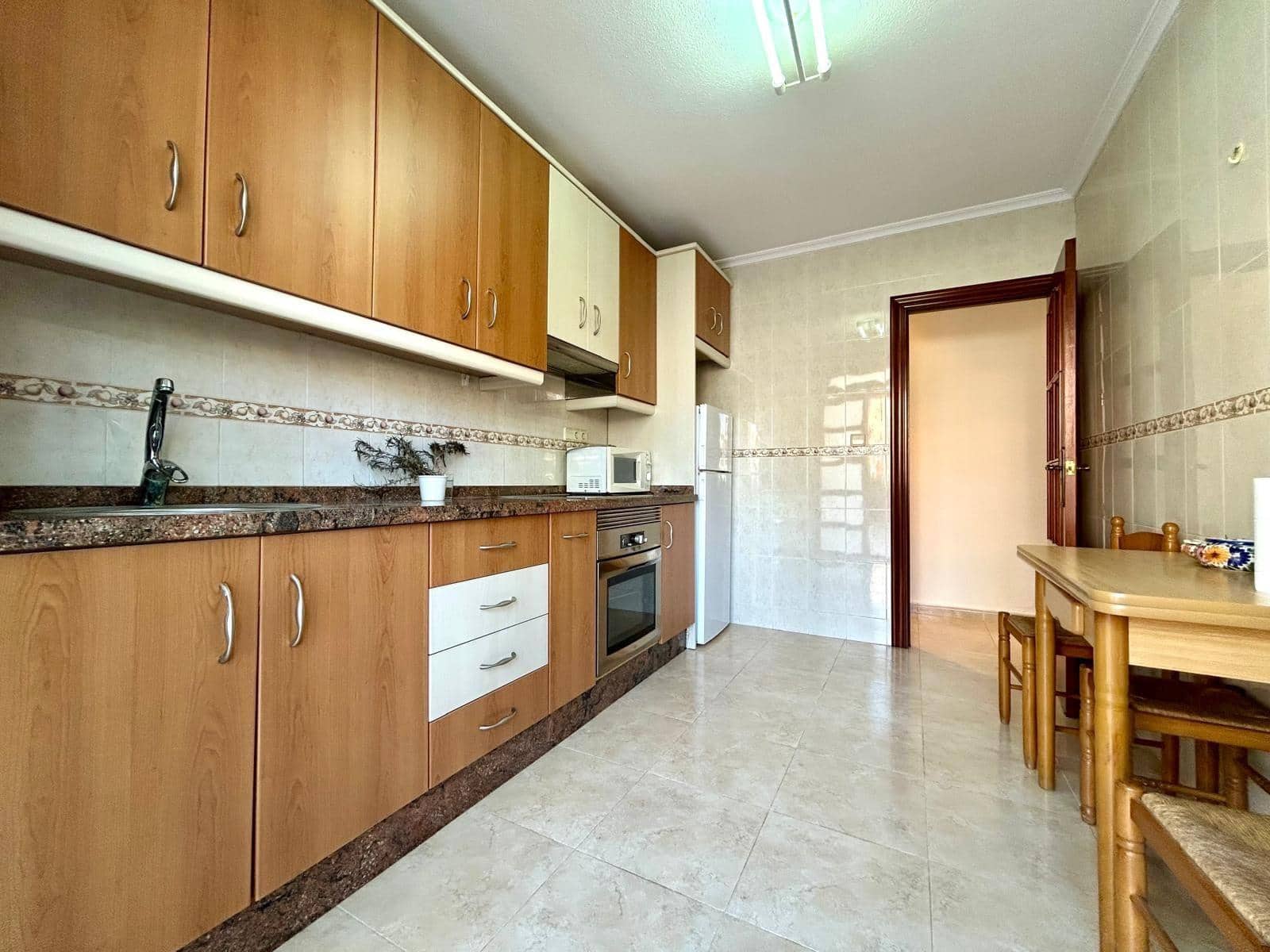 3 sovrum Lägenhet till salu i Torrevieja - 277 000 € (Ref: 9860479)