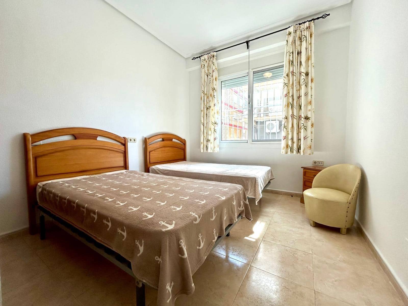 3 sovrum Lägenhet till salu i Torrevieja - 277 000 € (Ref: 9860479)