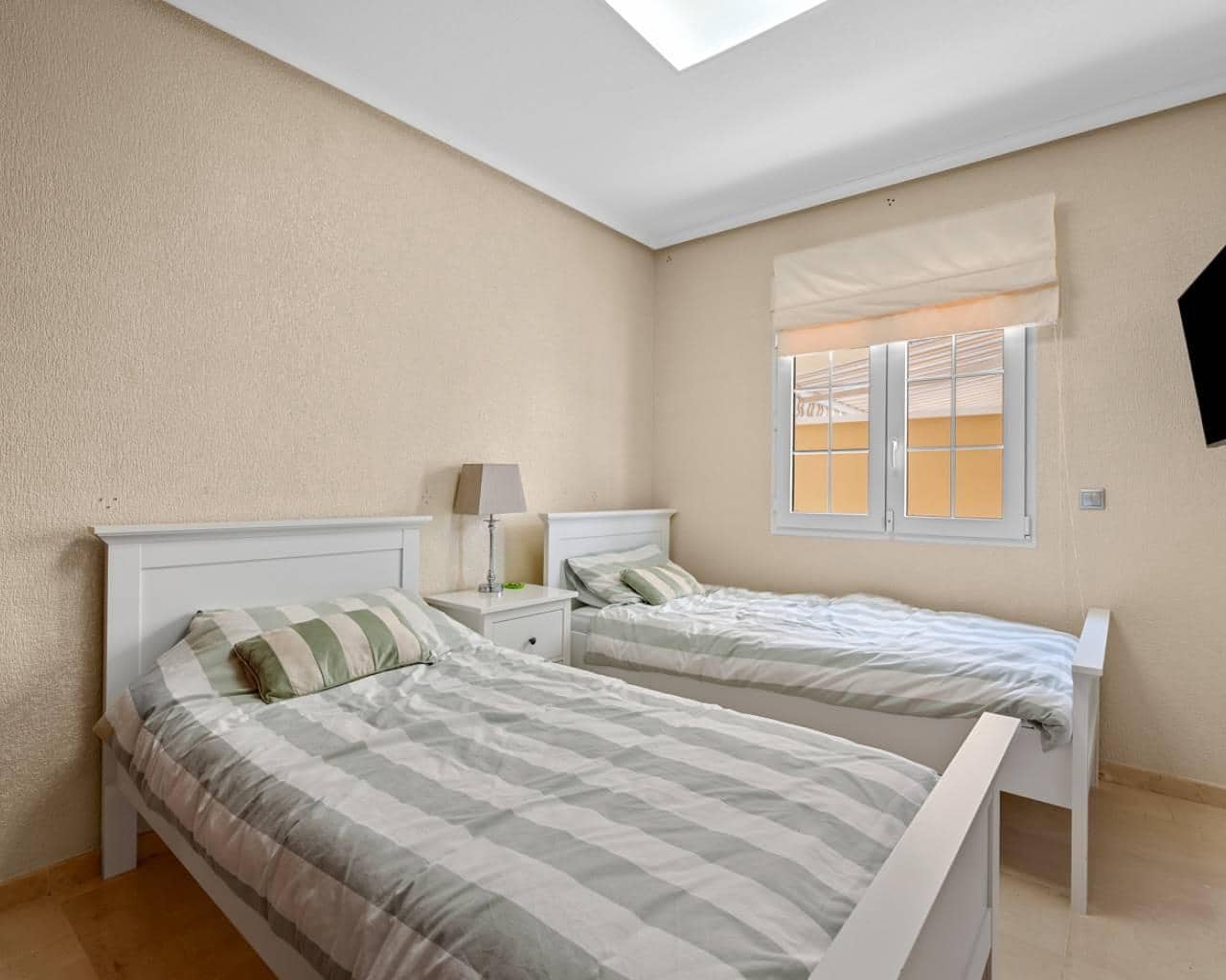 2 bedroom Apartment for sale in Orihuela Costa with pool - € 329,500 (Ref: 9860486)
