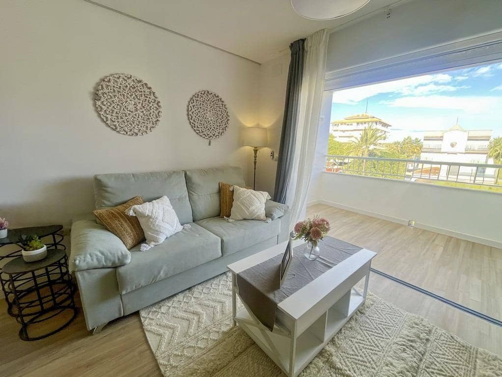 3 bedroom Apartment for sale in Punta Prima with pool garage - € 279,000 (Ref: 9860502)