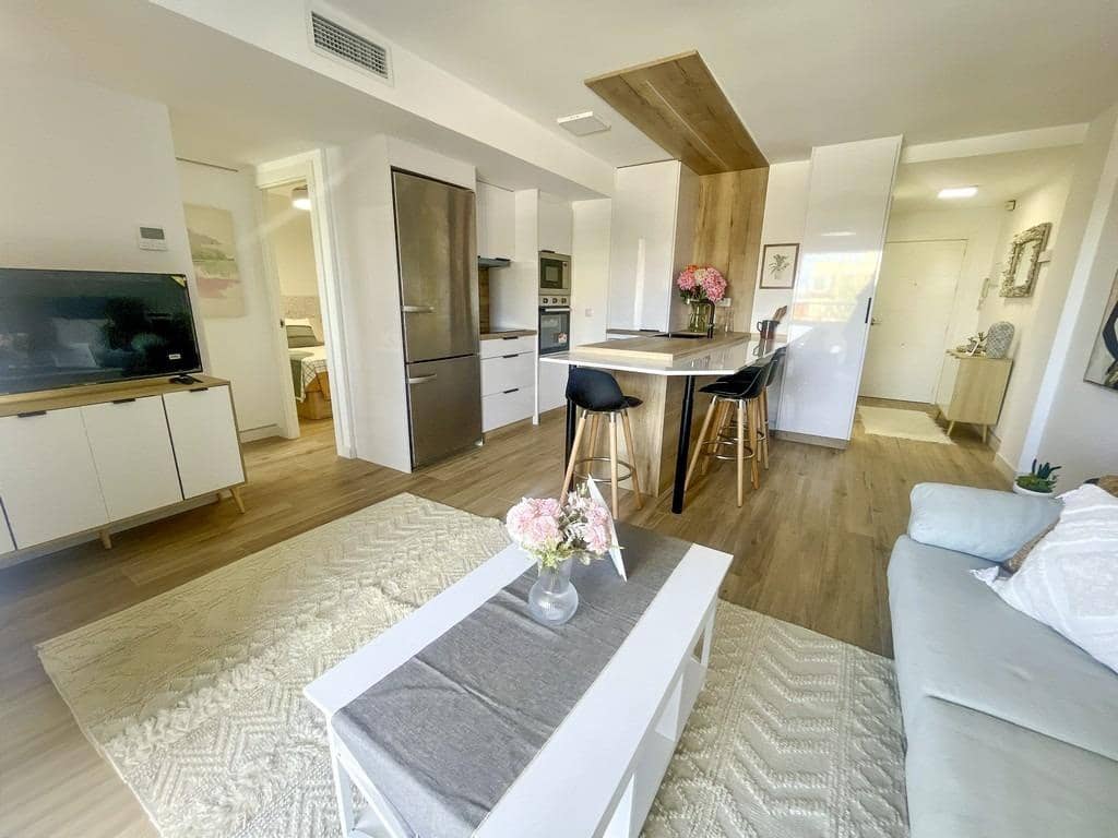 3 bedroom Apartment for sale in Punta Prima with pool garage - € 279,000 (Ref: 9860502)