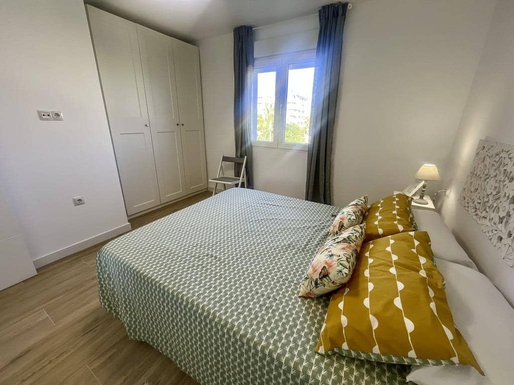 3 bedroom Apartment for sale in Punta Prima with pool garage - € 279,000 (Ref: 9860502)