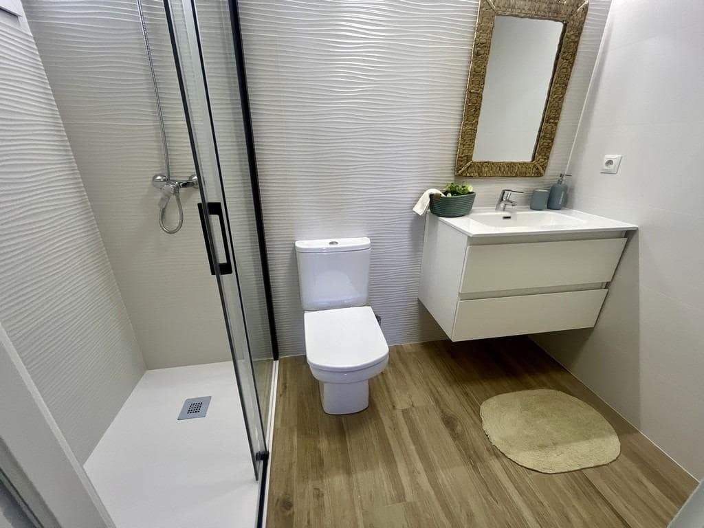 3 bedroom Apartment for sale in Punta Prima with pool garage - € 279,000 (Ref: 9860502)