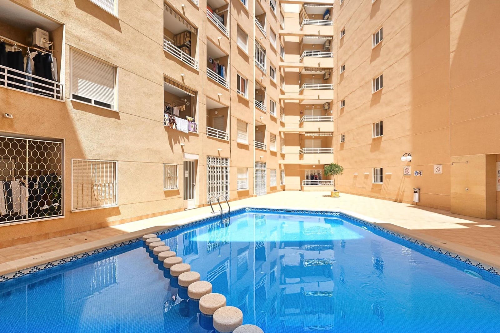 2 camera da letto Appartamento in vendita in Torrevieja con piscina - 135.000 € (Rif: 9860503)