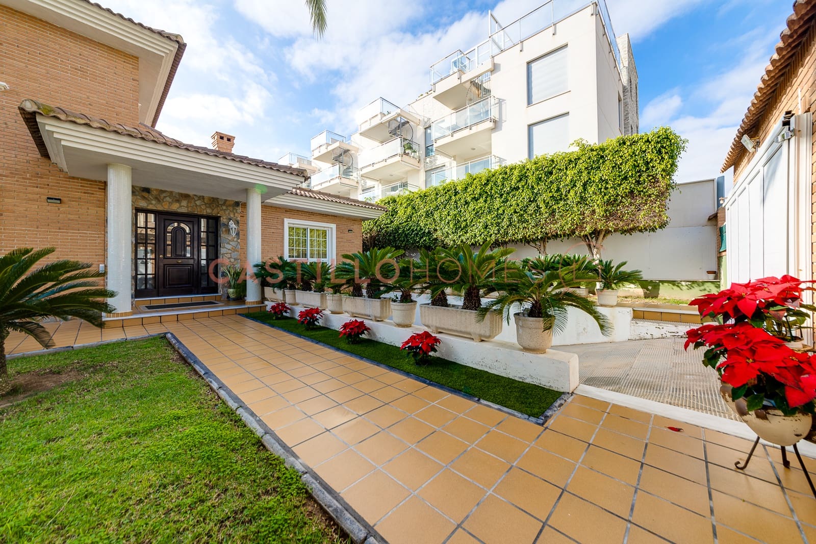 5 chambre Maison de Ville à vendre à La Veleta avec piscine garage - 1 599 000 € (Ref: 7330881)