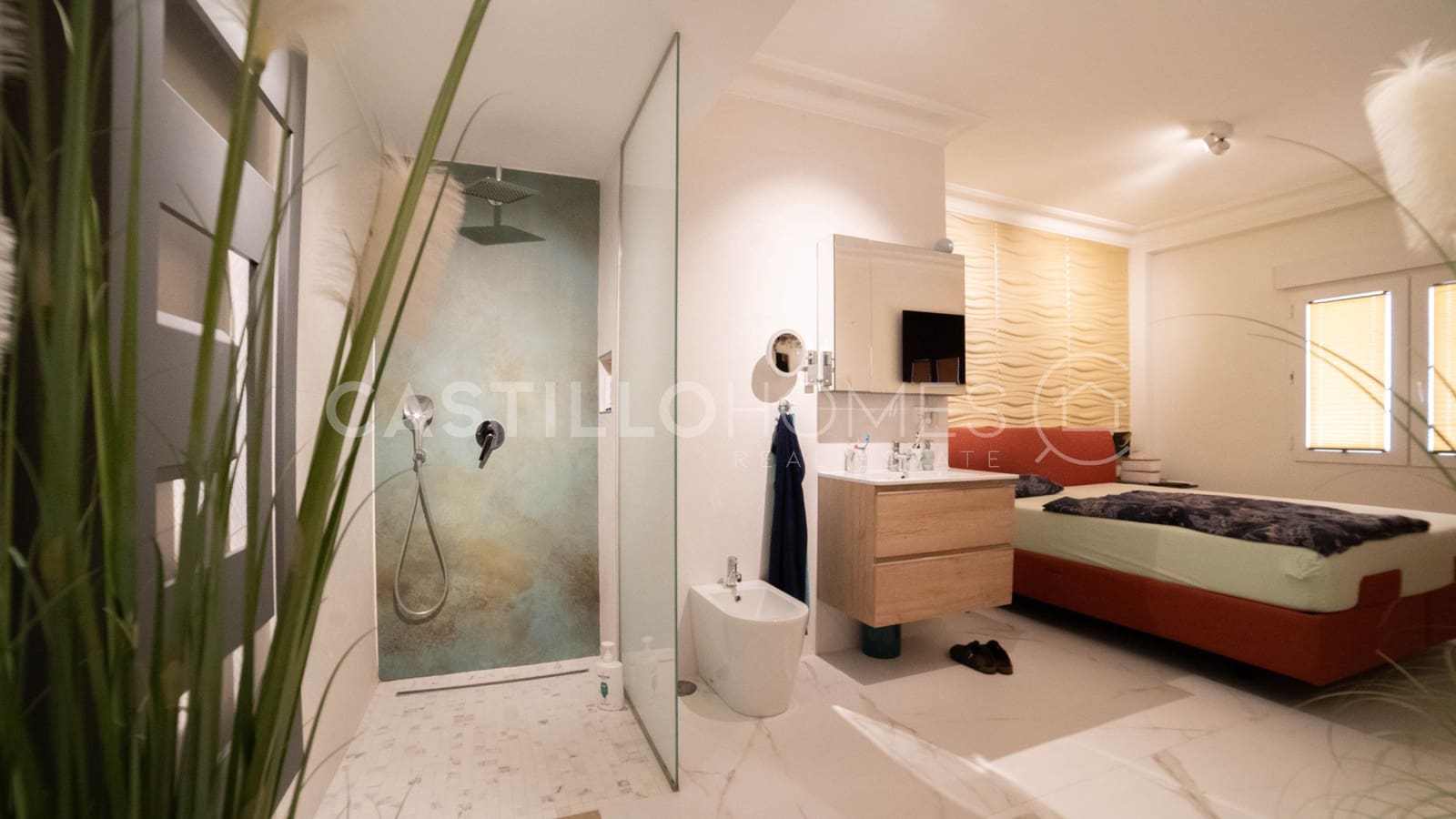 Apartamento de 2 habitaciones en Torrevieja en venta - 349.000 € (Ref: 8970735)