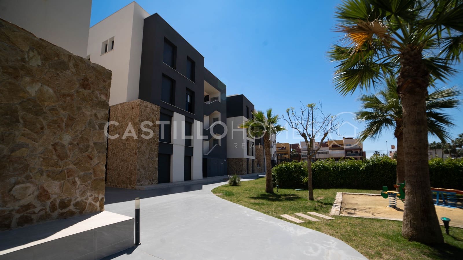 2 sypialnia Penthouse na sprzedaż w Orihuela z basenem garażem - 629 000 € (Ref: 8970739)