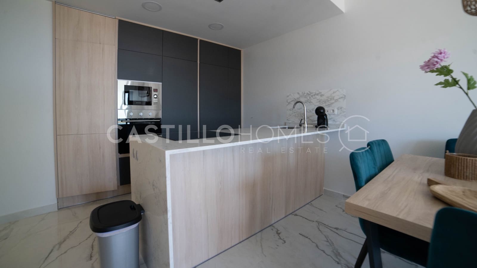 2 sypialnia Penthouse na sprzedaż w Orihuela z basenem garażem - 629 000 € (Ref: 8970739)