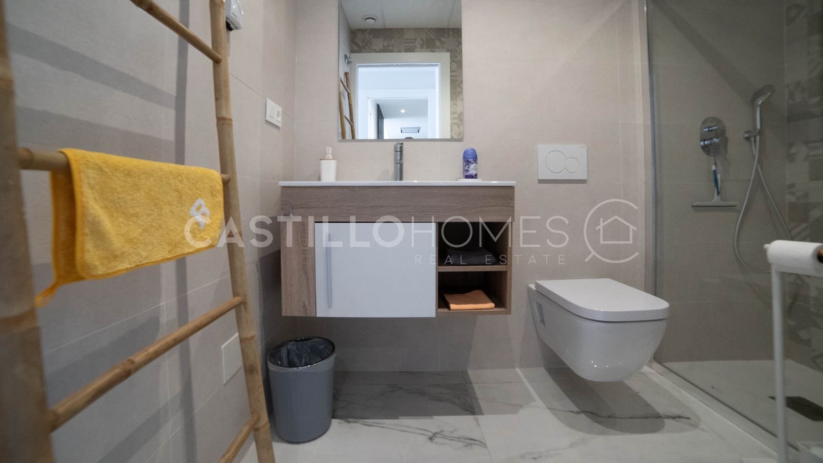 2 sypialnia Penthouse na sprzedaż w Orihuela z basenem garażem - 629 000 € (Ref: 8970739)