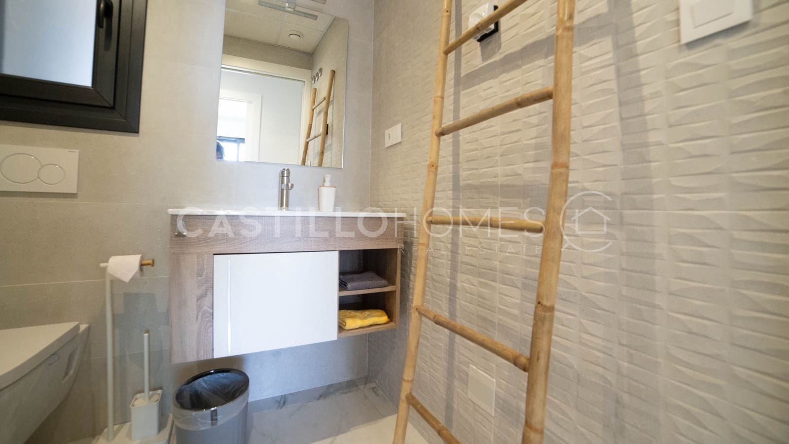 2 sypialnia Penthouse na sprzedaż w Orihuela z basenem garażem - 629 000 € (Ref: 8970739)