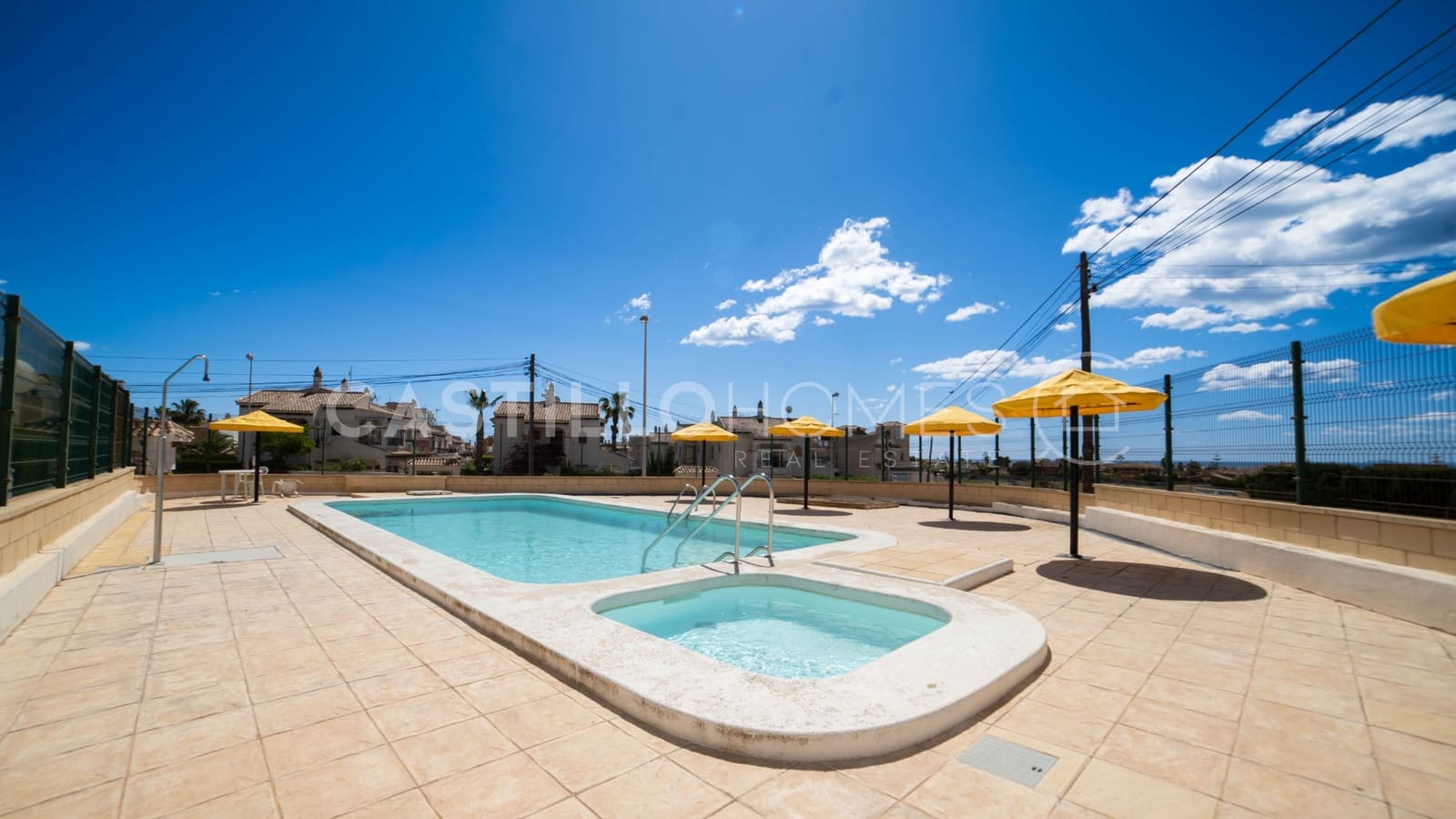 2 bedroom Bungalow for sale in La Mata with pool - € 189,900 (Ref: 8970741)