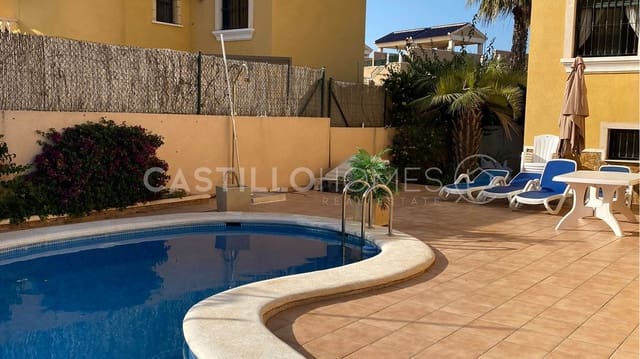 Chalet de 3 habitaciones en Villamartin, Orihuela en venta con piscina garaje - 360.000 € (Ref: 8970742)