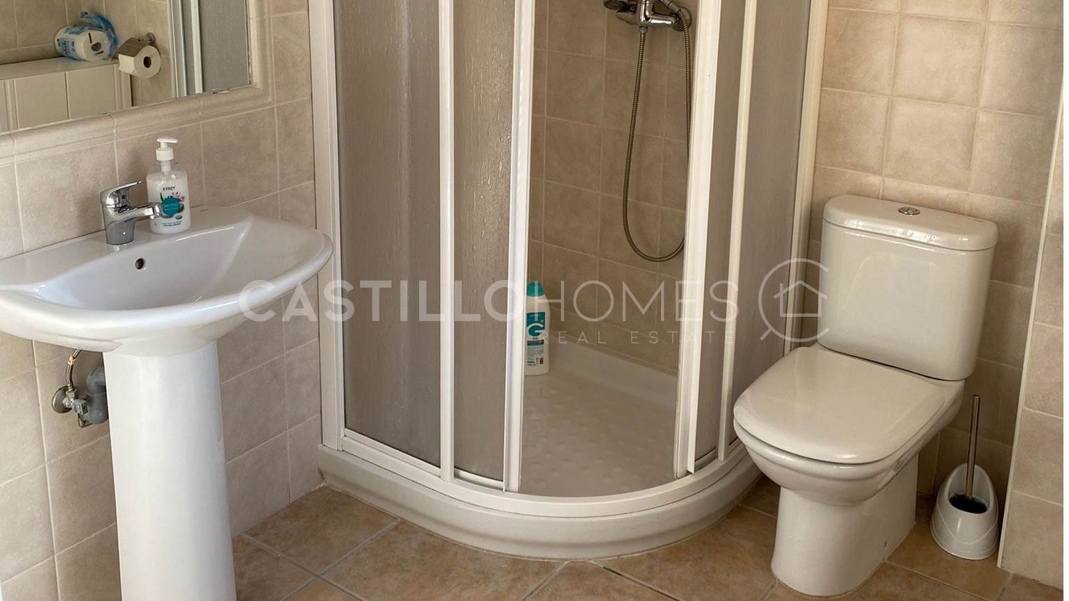 3 quarto Moradia para venda em Villamartin com piscina garagem - 360 000 € (Ref: 8970742)