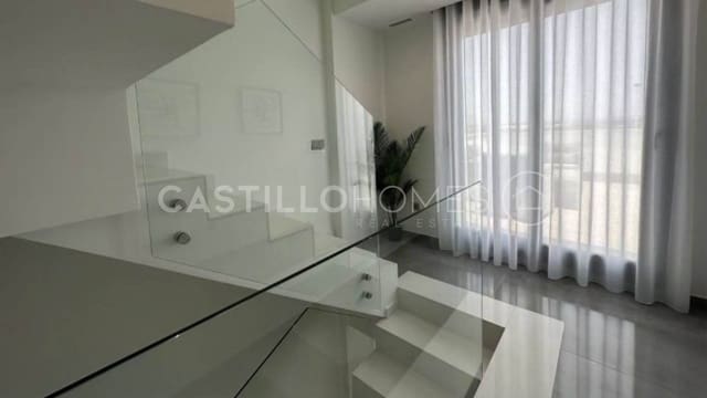 3 quarto Moradia para venda em Los Altos com piscina garagem - 690 000 € (Ref: 8970748)