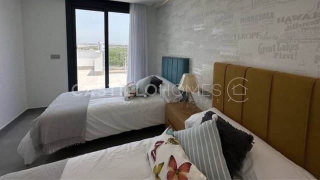 3 quarto Moradia para venda em Los Altos com piscina garagem - 690 000 € (Ref: 8970748)