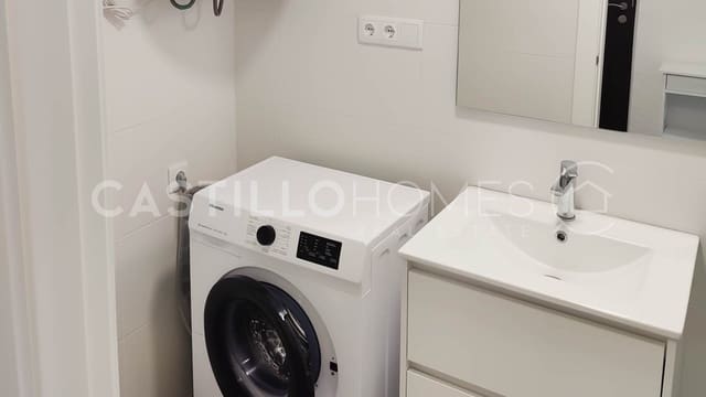 2 sypialnia Apartament na sprzedaż w Punta Prima, Torrevieja z basenem garażem - 195 000 € (Ref: 8970753)