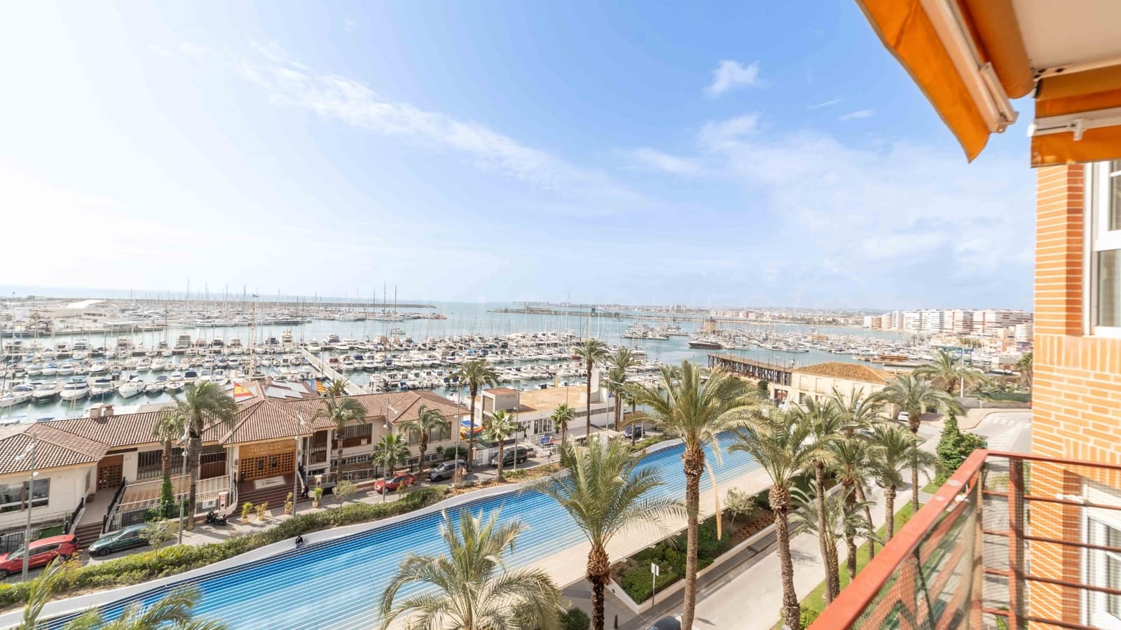 3 soveværelse Lejlighed til salg i Torrevieja - € 369.000 (Ref: 8970756)