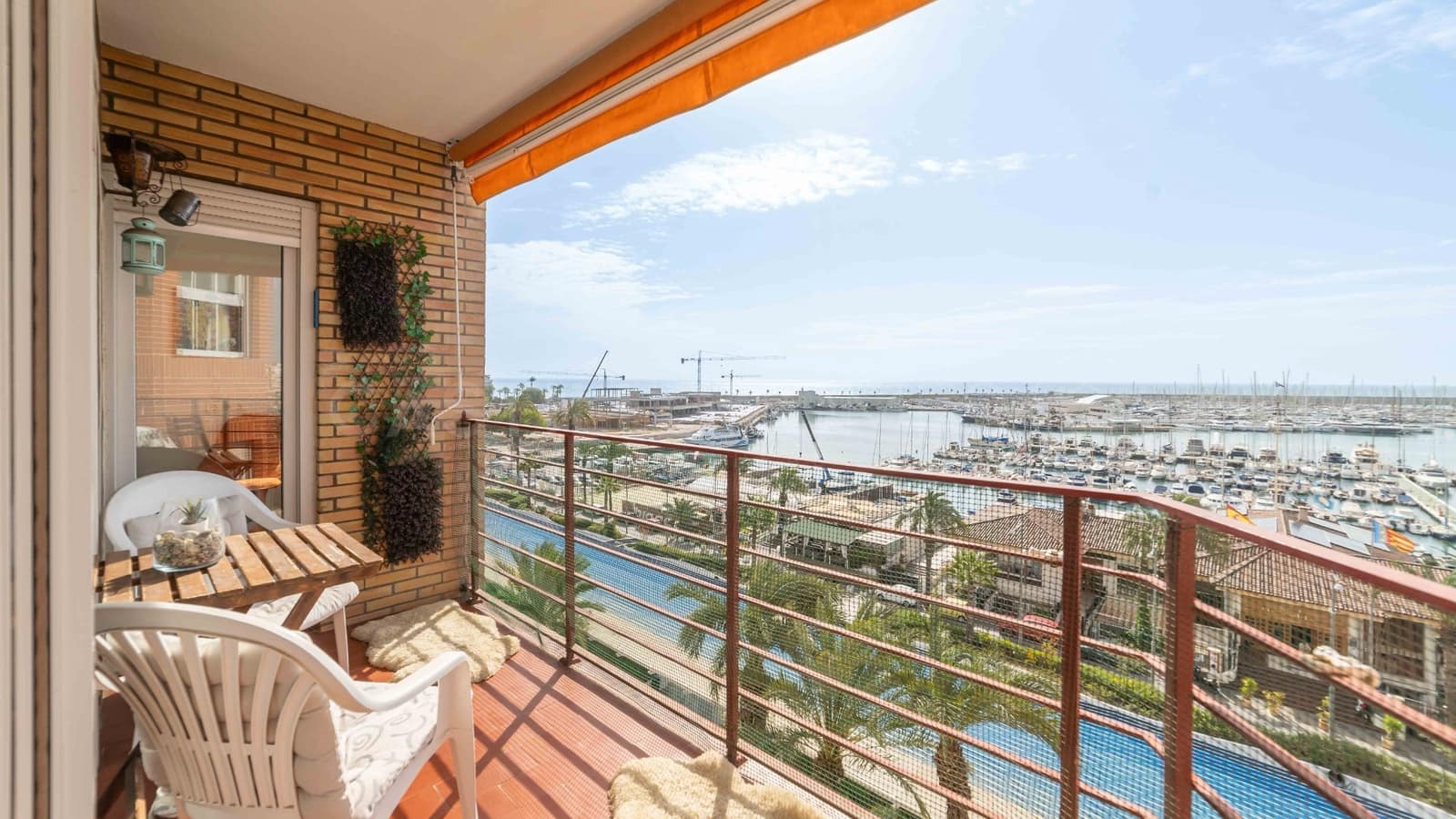 3 soveværelse Lejlighed til salg i Torrevieja - € 369.000 (Ref: 8970756)