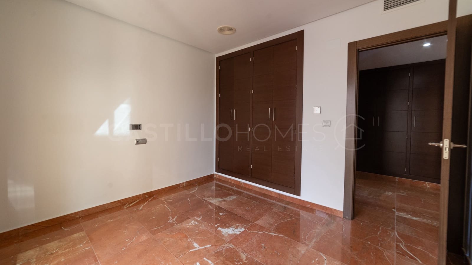 3 soverom Penthouse til salgs i Torrevieja - € 899 000 (Ref: 8970757)