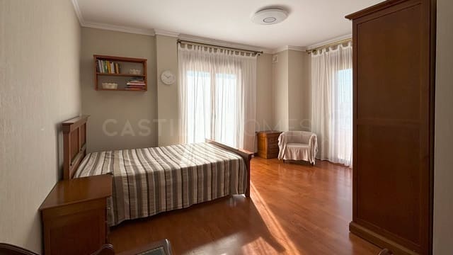 Chalet de 5 habitaciones en Ciudad Quesada, Rojales en venta con piscina - 690.000 € (Ref: 8970762)