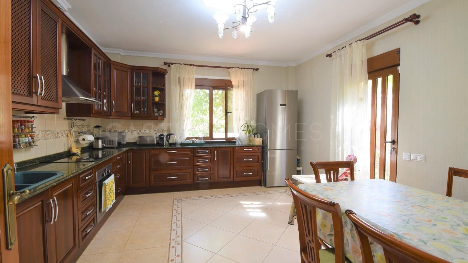 Chalet de 5 habitaciones en Ciudad Quesada en venta con piscina - 690.000 € (Ref: 8970762)