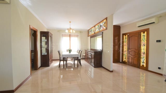 Chalet de 5 habitaciones en Ciudad Quesada, Rojales en venta con piscina - 690.000 € (Ref: 8970762)