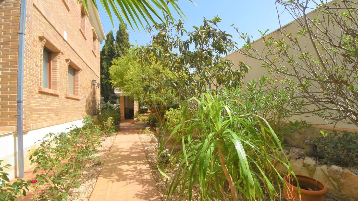 Chalet de 5 habitaciones en Ciudad Quesada en venta con piscina - 690.000 € (Ref: 8970762)