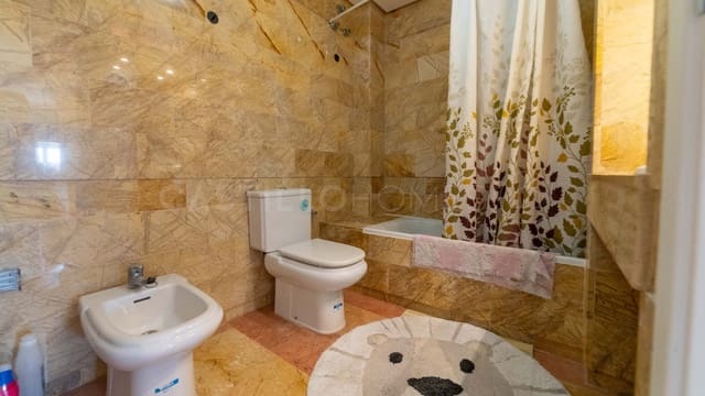 Apartamento de 2 habitaciones en La Mata, Torrevieja en venta con piscina - 329.000 € (Ref: 8970764)