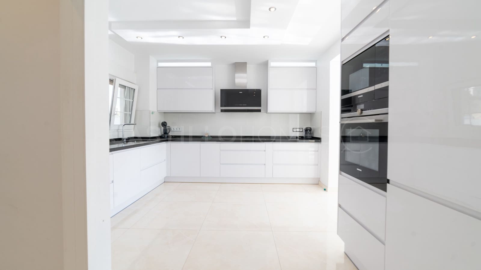 3 chambre Villa/Maison à vendre à La Zenia avec piscine - 1 300 000 € (Ref: 8970767)