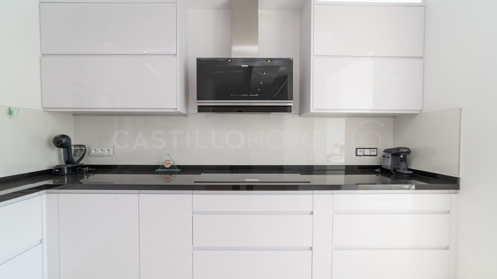 3 chambre Villa/Maison à vendre à La Zenia avec piscine - 1 300 000 € (Ref: 8970767)