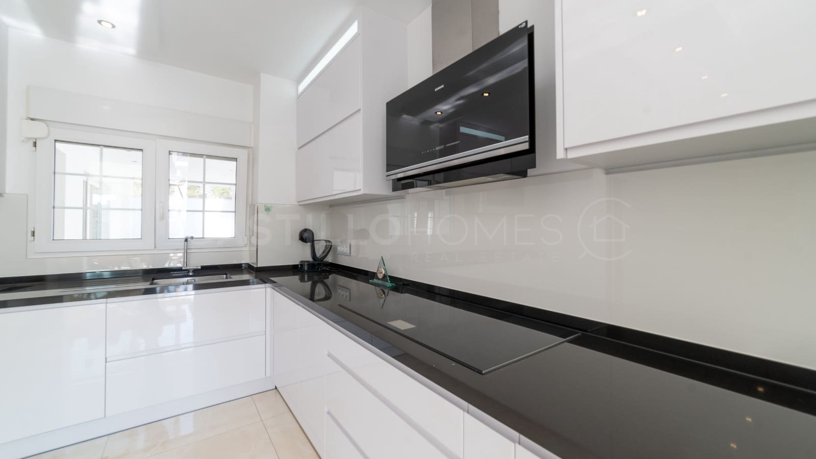 3 chambre Villa/Maison à vendre à La Zenia avec piscine - 1 300 000 € (Ref: 8970767)