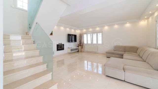 3 bedroom Villa for sale in La Zenia, Orihuela with pool - € 1,300,000 (Ref: 8970767)