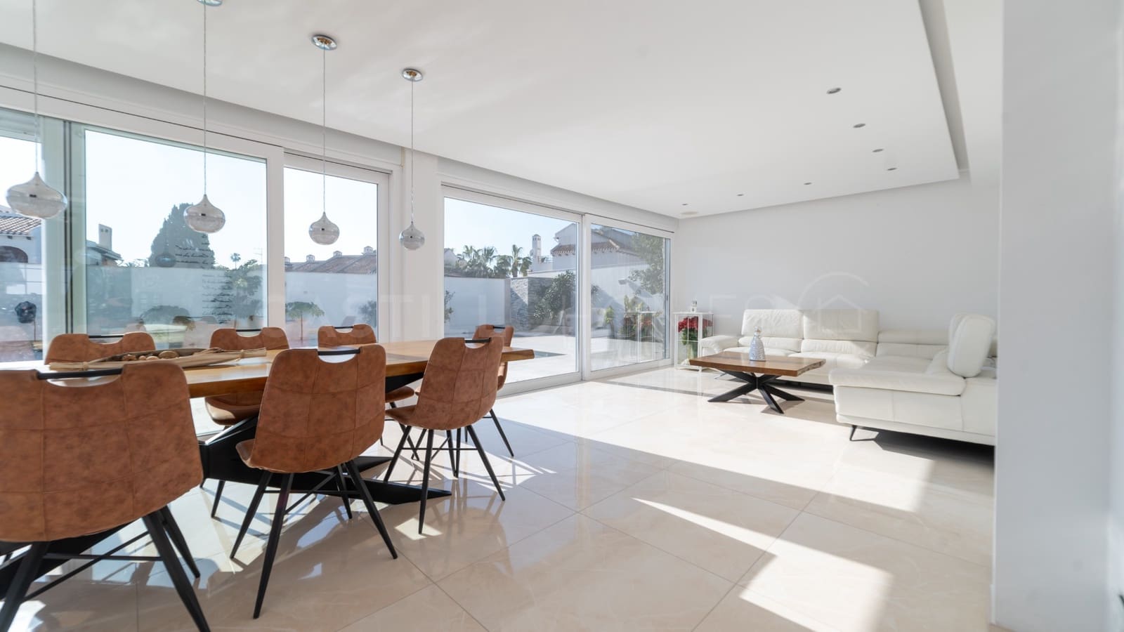 3 chambre Villa/Maison à vendre à La Zenia avec piscine - 1 300 000 € (Ref: 8970767)