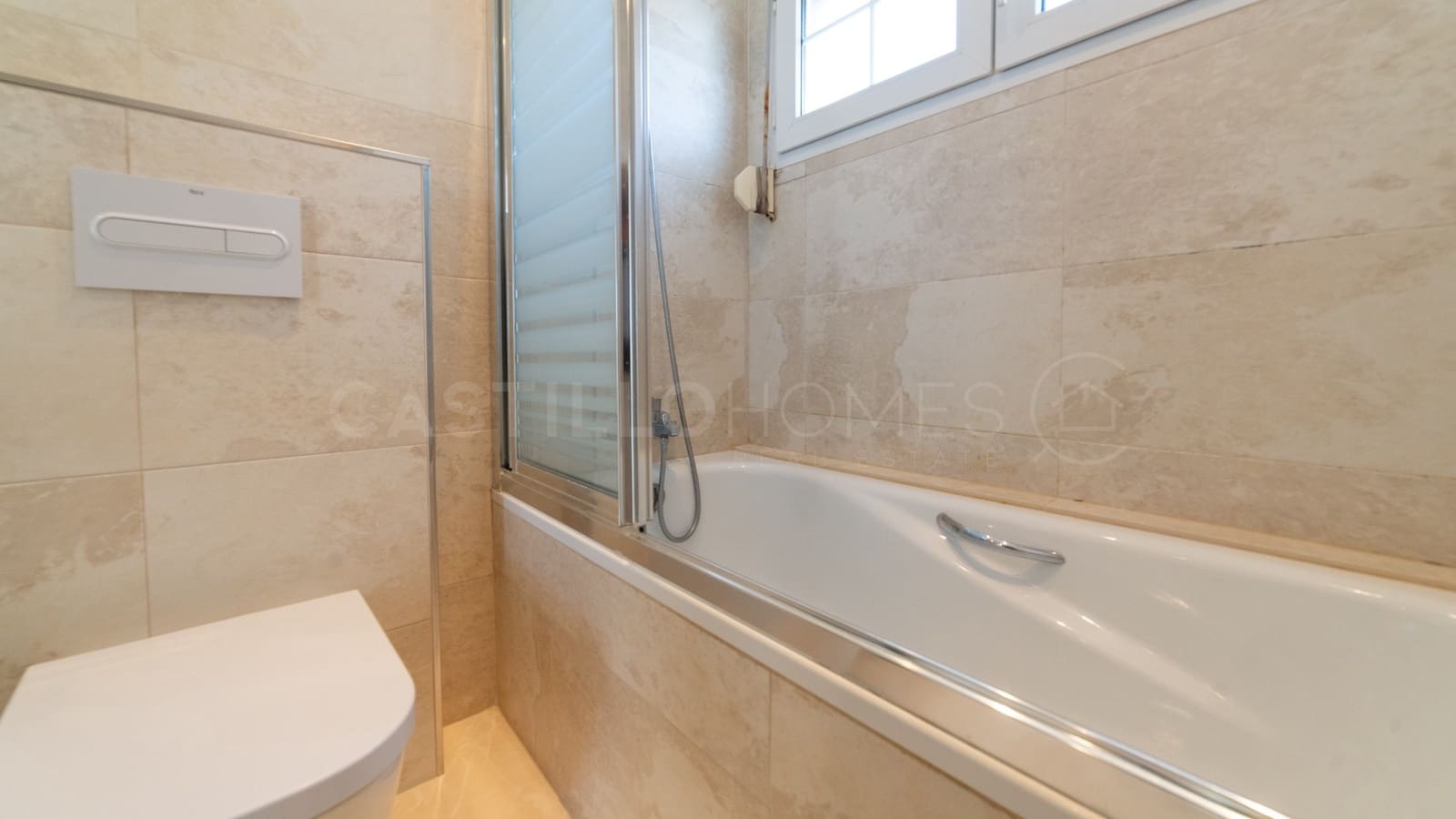 3 chambre Villa/Maison à vendre à La Zenia avec piscine - 1 300 000 € (Ref: 8970767)