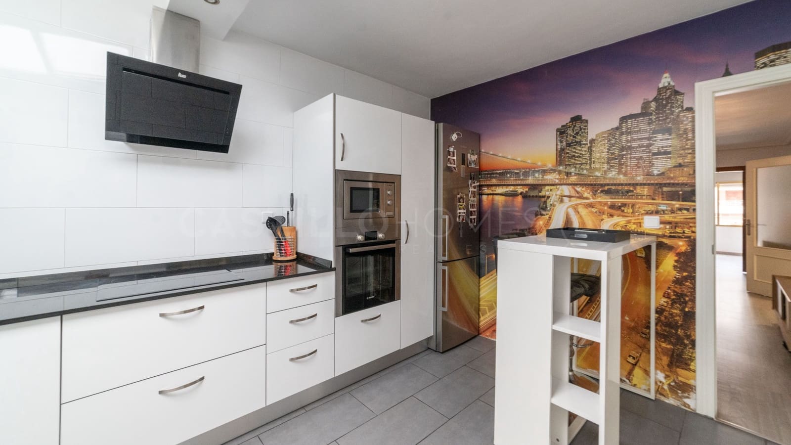 3 bedroom Apartment for sale in Torrevieja with garage - € 165,000 (Ref: 8970772)