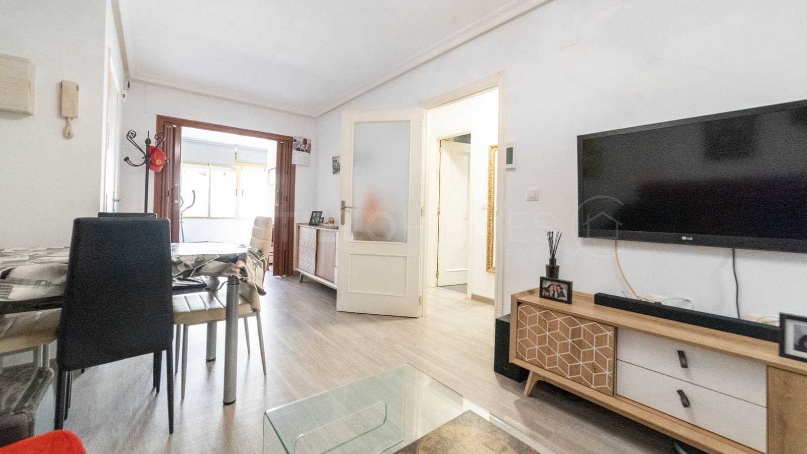 3 bedroom Apartment for sale in Torrevieja with garage - € 165,000 (Ref: 8970772)