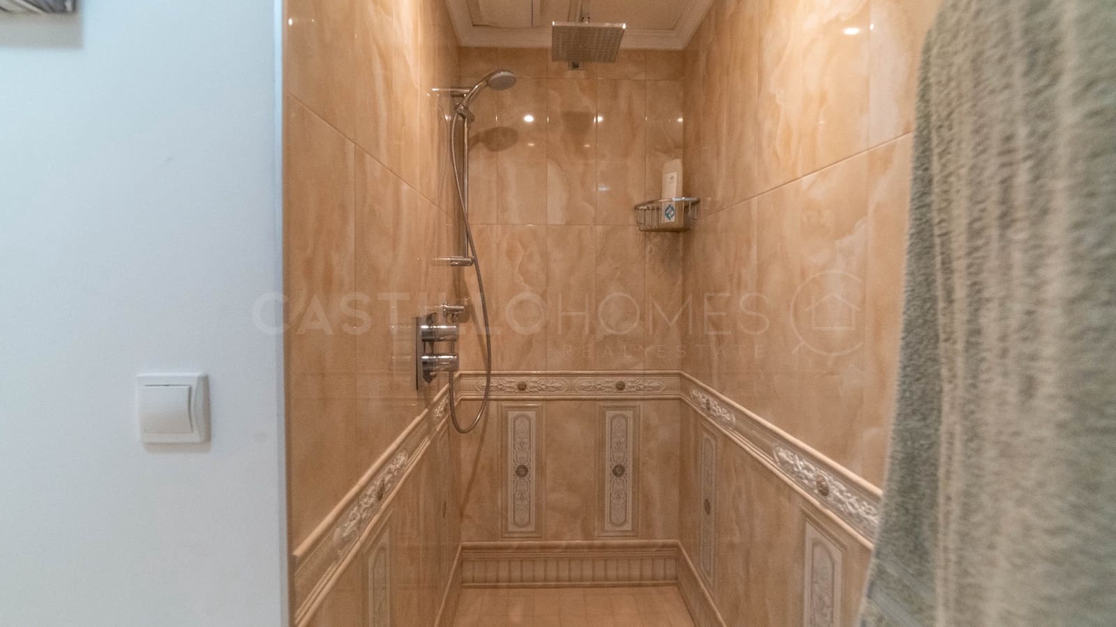 5 Zimmer Villa zu verkaufen in La Mata mit Pool - 1.170.000 € (Ref: 8970778)