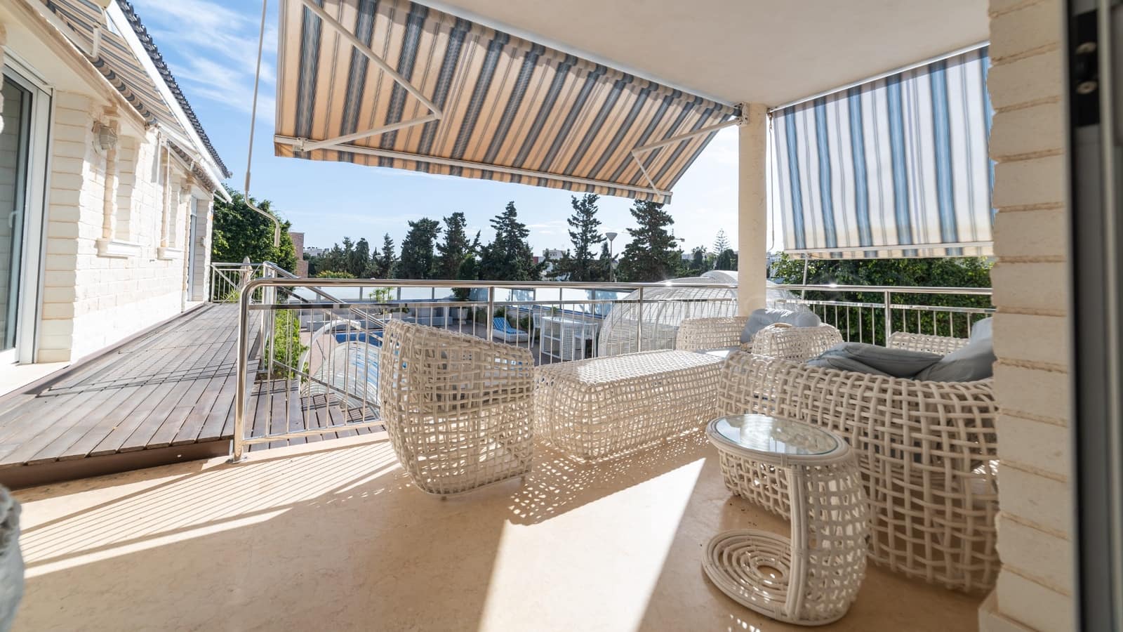 5 Zimmer Villa zu verkaufen in La Mata mit Pool - 1.170.000 € (Ref: 8970778)