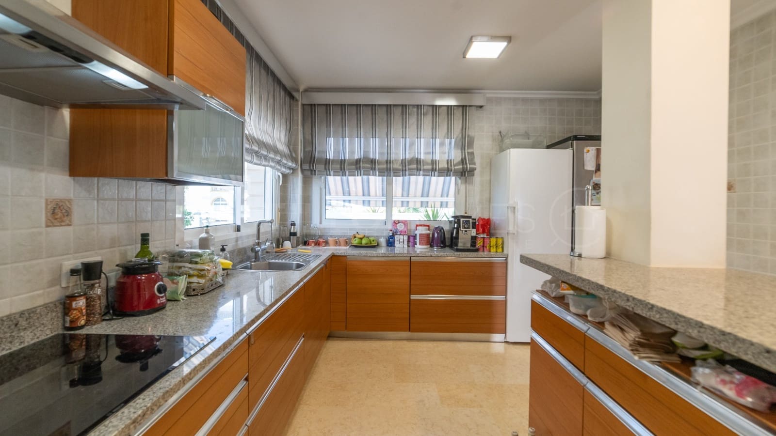 5 Zimmer Villa zu verkaufen in La Mata mit Pool - 1.170.000 € (Ref: 8970778)