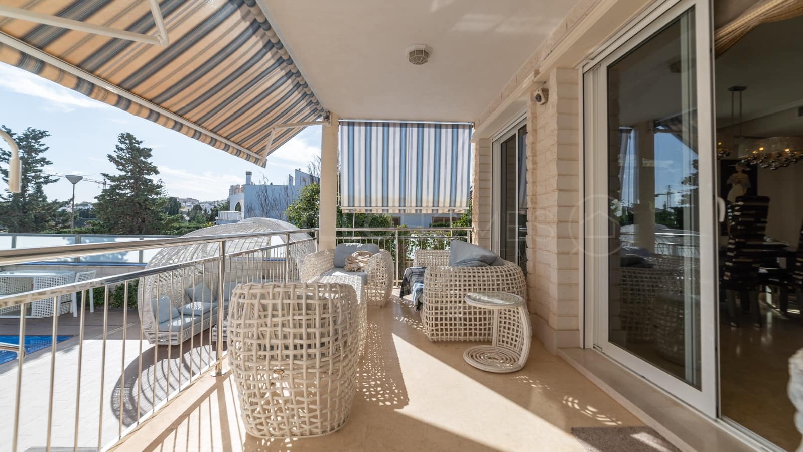 5 Zimmer Villa zu verkaufen in La Mata mit Pool - 1.170.000 € (Ref: 8970778)