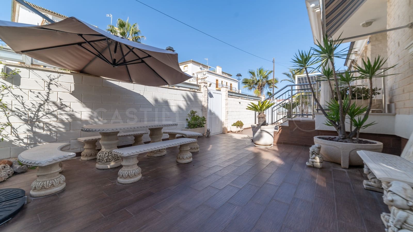 5 Zimmer Villa zu verkaufen in La Mata mit Pool - 1.170.000 € (Ref: 8970778)