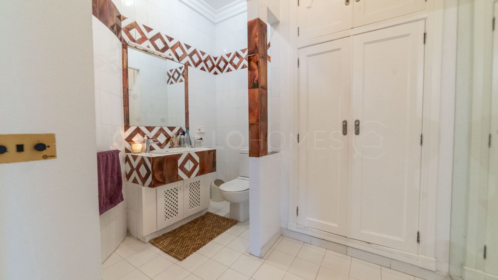 4 soverom Villa til salgs i Torrevieja med svømmebasseng garasje - € 890 000 (Ref: 8970787)