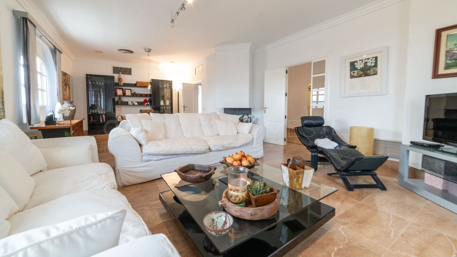 4 soverom Villa til salgs i Torrevieja med svømmebasseng garasje - € 890 000 (Ref: 8970787)