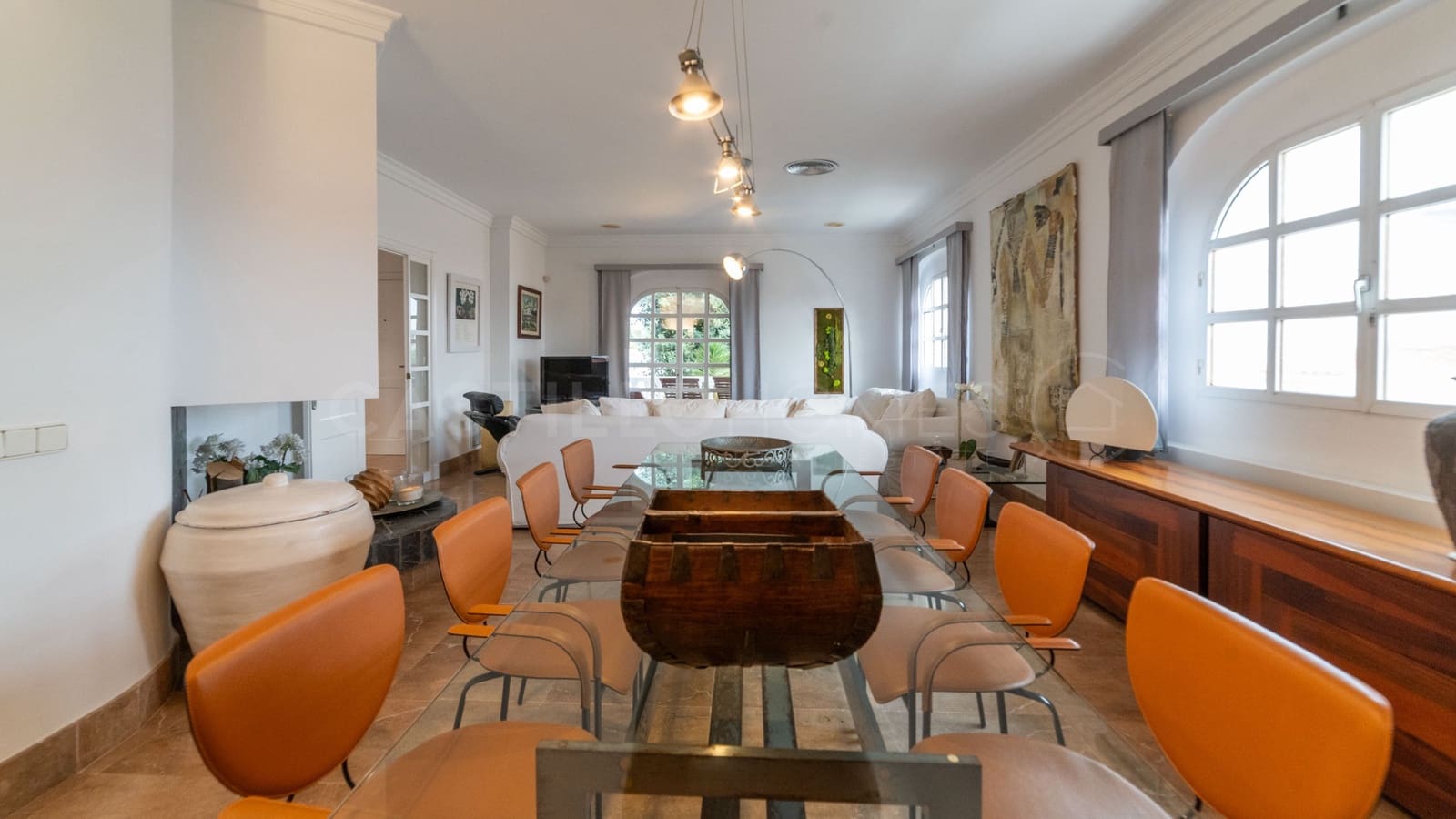 4 soverom Villa til salgs i Torrevieja med svømmebasseng garasje - € 890 000 (Ref: 8970787)