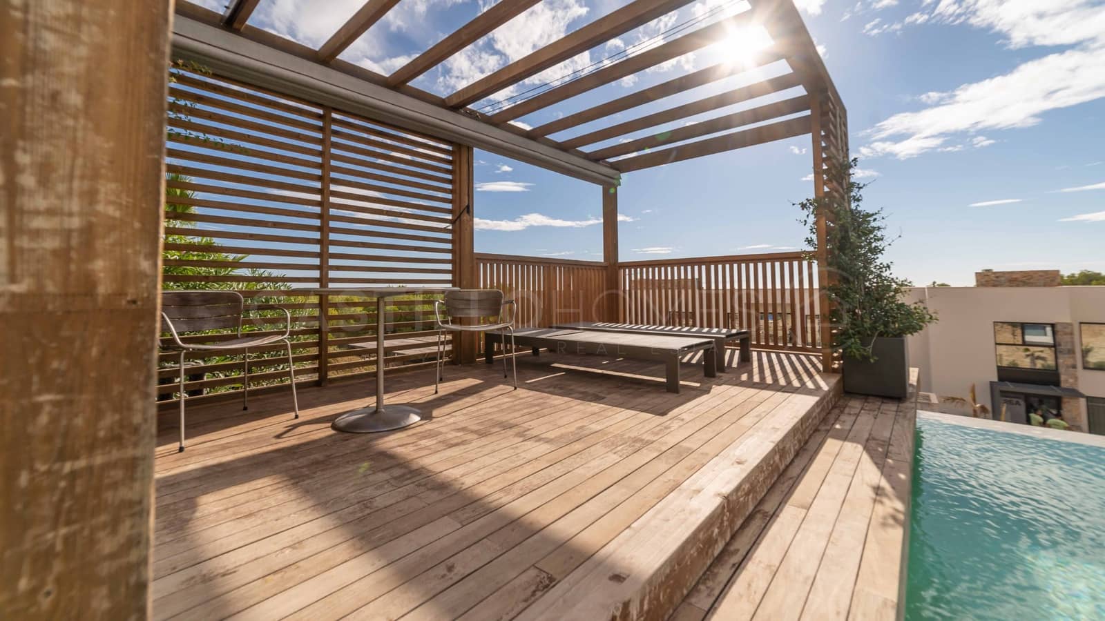 Apartamento de 2 habitaciones en Las Colinas Golf en venta con piscina - 475.000 € (Ref: 8970794)